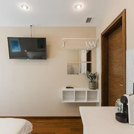 #tiny With Terrace Temesvár