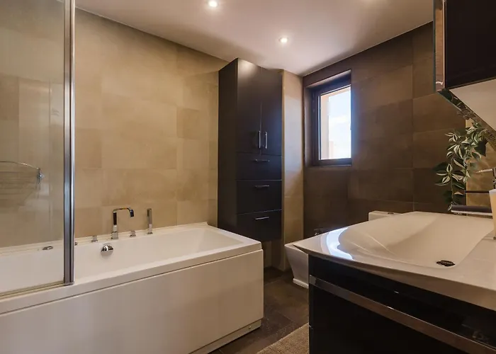 #tiny With Terrace Apartment